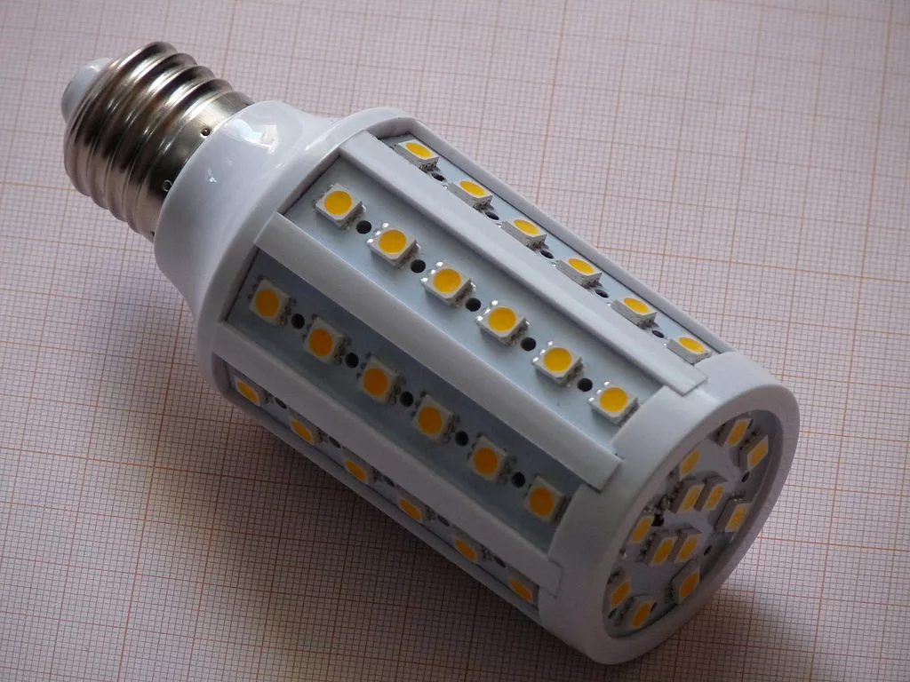 Installation Corn Light Bulbs